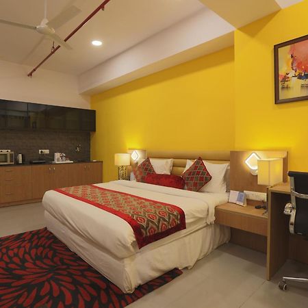 Hotel Downtown Gandhinagar Extérieur photo